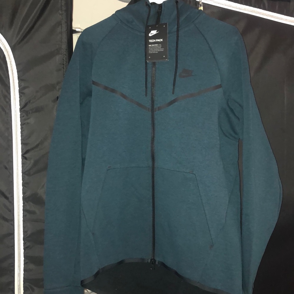 Nike Tech Hoodie